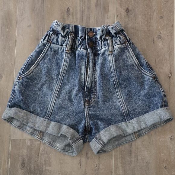 Abercrombie & Fitch Denim Blue Women's Shorts Size 0 - Picture 1 of 8